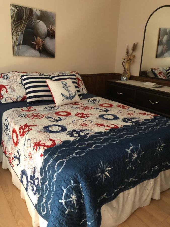 Hotel Sous La Croix 152725 Tadoussac Eksteriør bilde