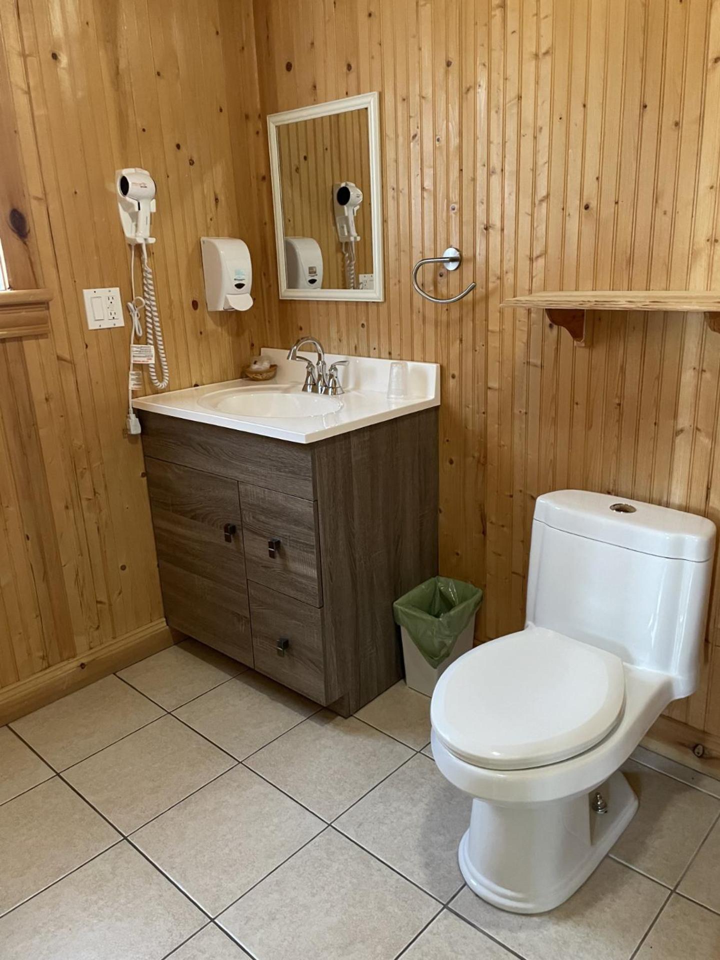 Hotel Sous La Croix 152725 Tadoussac Eksteriør bilde