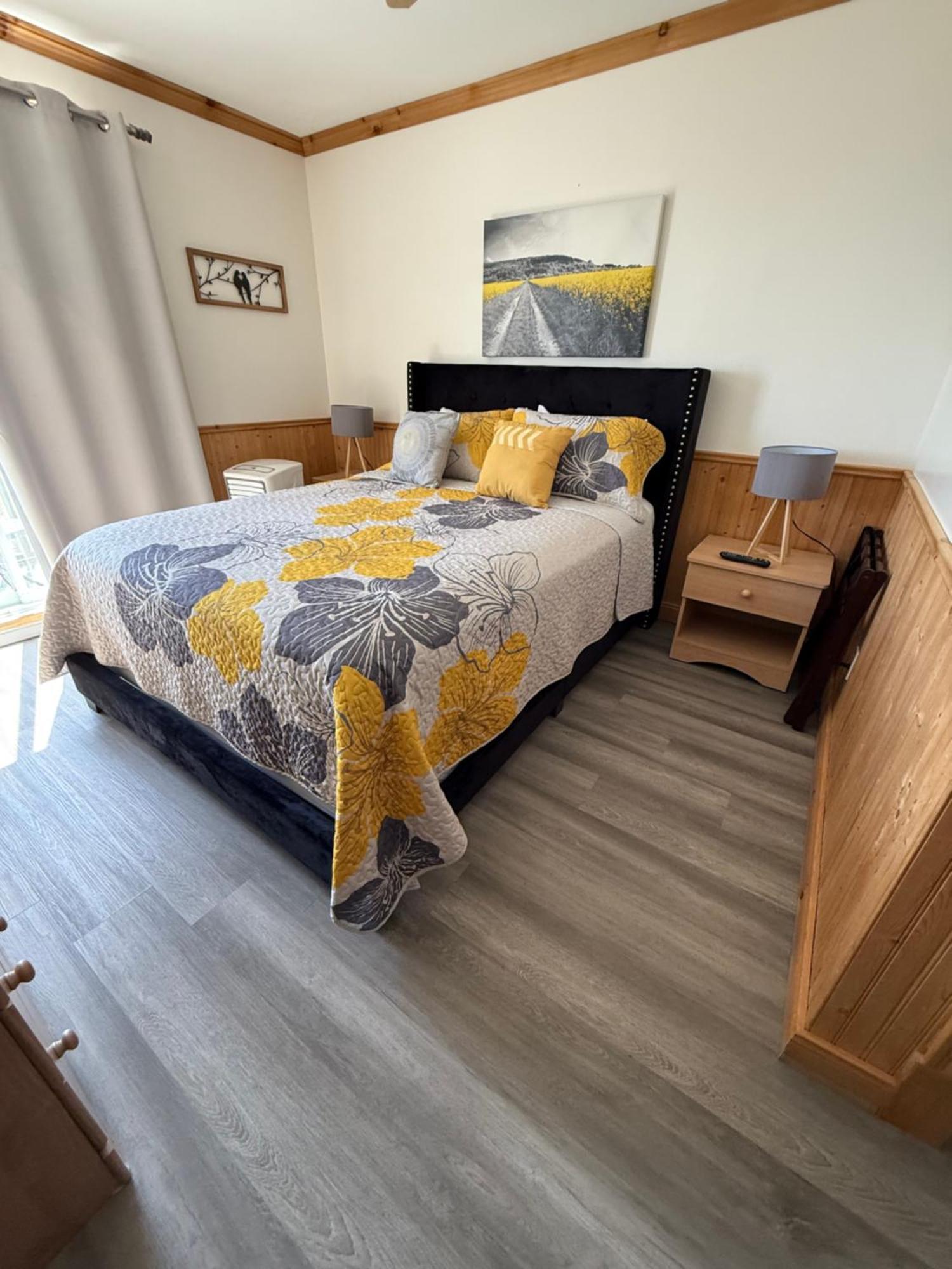 Hotel Sous La Croix 152725 Tadoussac Eksteriør bilde
