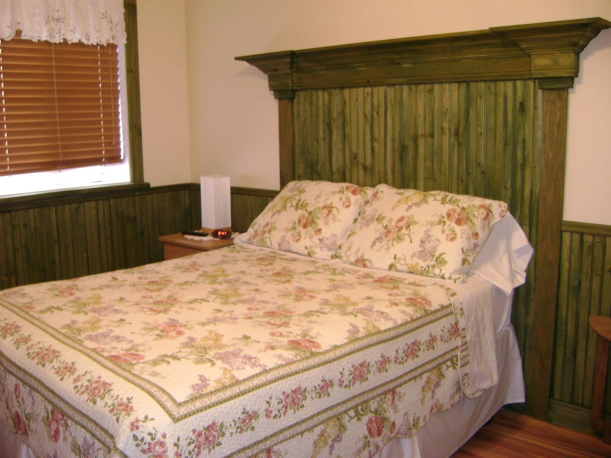 Hotel Sous La Croix 152725 Tadoussac Eksteriør bilde