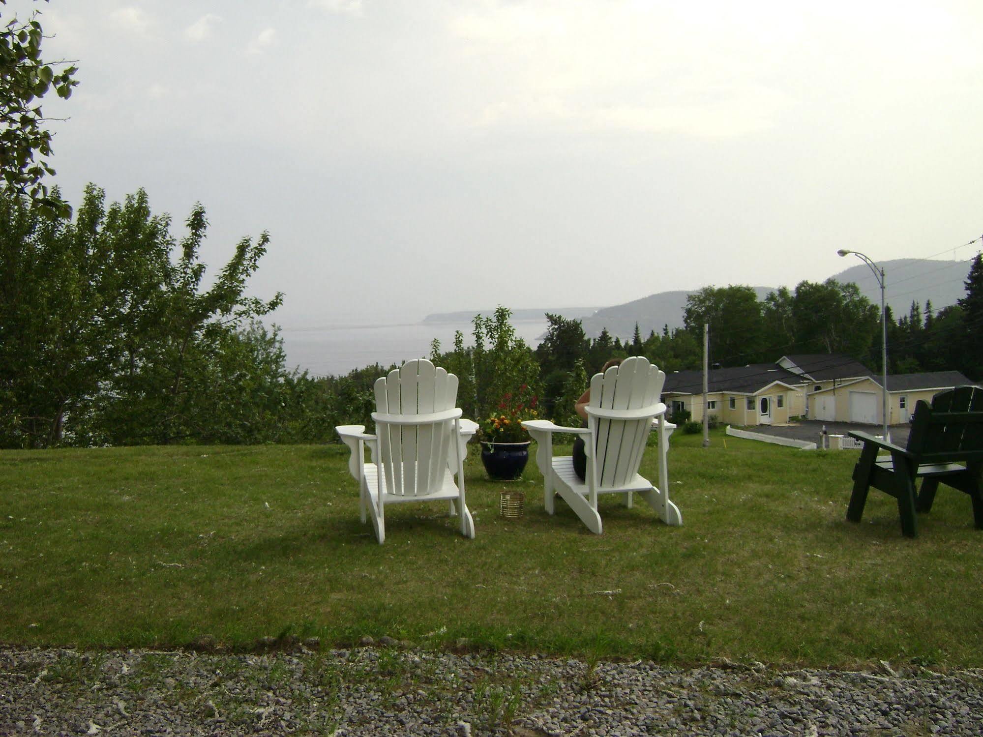 Hotel Sous La Croix 152725 Tadoussac Eksteriør bilde