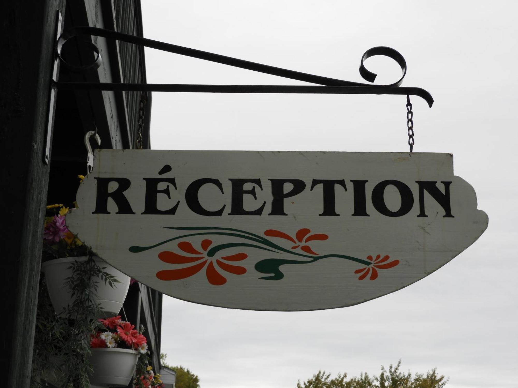 Hotel Sous La Croix 152725 Tadoussac Eksteriør bilde